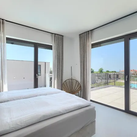 Villa Beautiful Vegt With Pool In